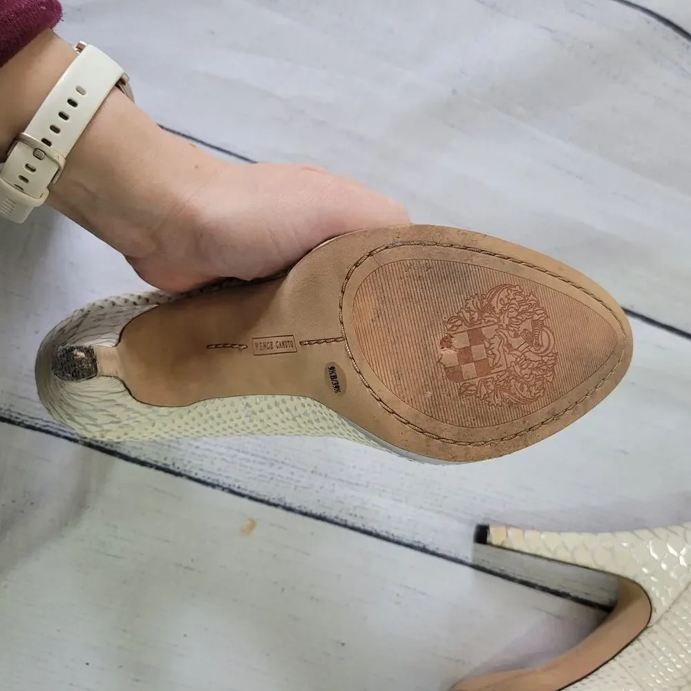 Vince Camuto  Size 9.5 Platform Pumps White Silver Snake‎ Print 5